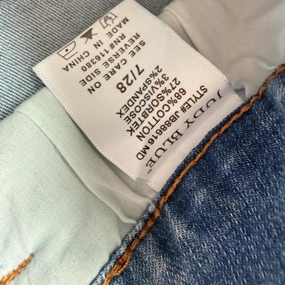 Judy Blue Wide Crop Jeans Size 7/28 - Picture 5 of 7